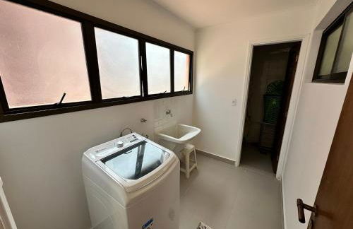 Frente Mar com garagem, Ar Condicionado e WI-FI grátis em Santos - Foto 27