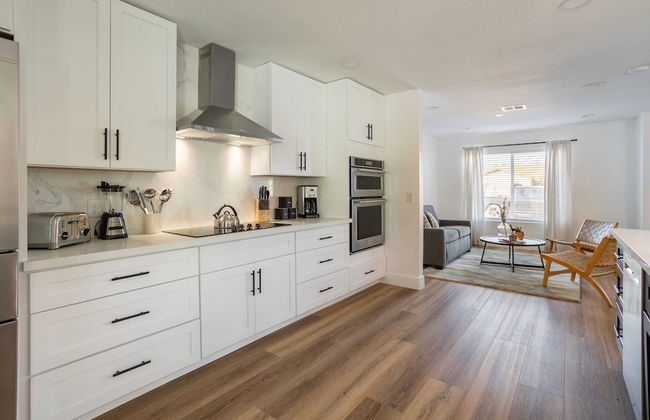 Grayhawk by Avantstay Modern Home w/ Pool, Hot Tub, Bocce, Fire Pit, Pool Table, Putt-putt & Putting Green - Foto 25