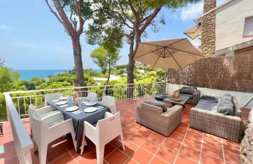 Preciosa Villa rodeada de pinos con vistas al mar - ServHouse - Photo 3