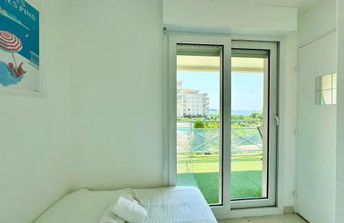 2Bed Seaview swimming pool beach on footparking - Foto 18