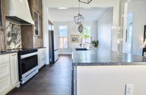 Near Ft Moore Ft Benning and CSU Restored Historic Home - Foto 52