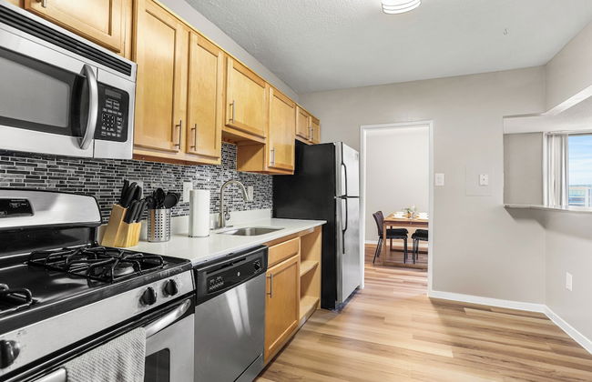 Walkable DC View Apartments - Photo 53