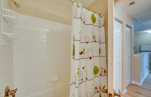 Haven Beautiful 3 BR TH in Gated Resort Community - Foto 22