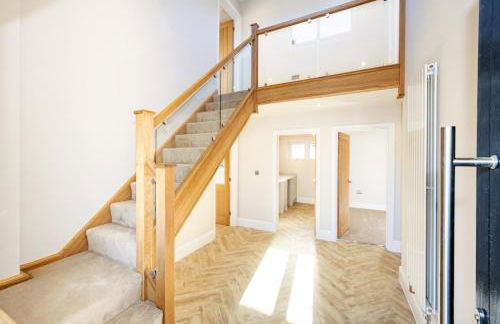 NEW! Stunning & Huge 5BR with Parking & Garden - Perfect for Families & Groups! Excellent Location - Foto 37