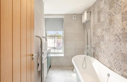 The Embassy - Foto 25