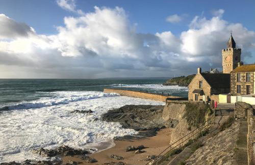 Cliff House - a stunning sea view 2 bed apartment in Porthleven - Foto 23