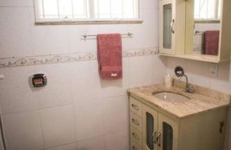 Excelente casa à 900m da Praia de Itaipuaçu - Foto 27