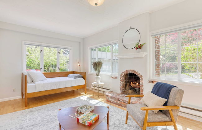 Colonial Bluff House Above the Sea by Avantstay - Foto 18