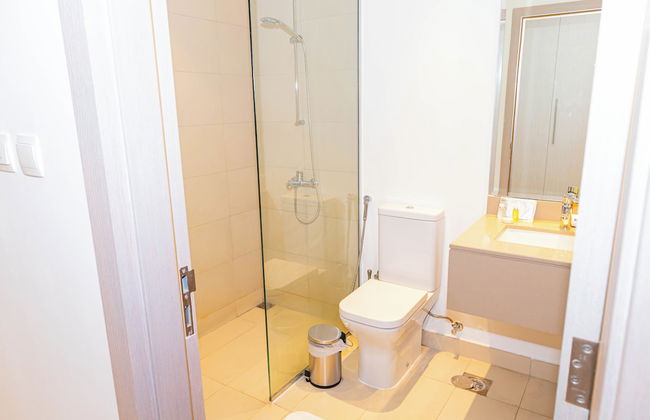 Bloomfields Modern STU in Waters Edge - Photo 7