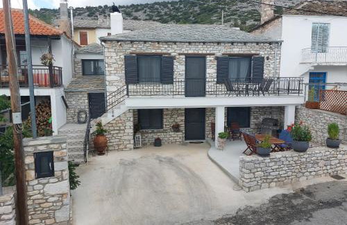 Maria Tsomou - Foto 1