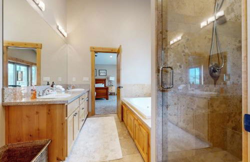 Pine Haven - Photo 17