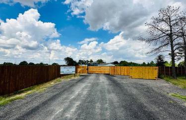 Golden Hour Getaway - Photo 46