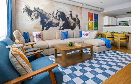 Stylish City Condo Near Top Restos & Nightlife - Foto 9