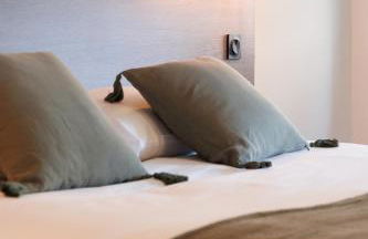 Appart'hôtel Le Corot - Accès Autonome - Saint-Junien Centre - Foto 9