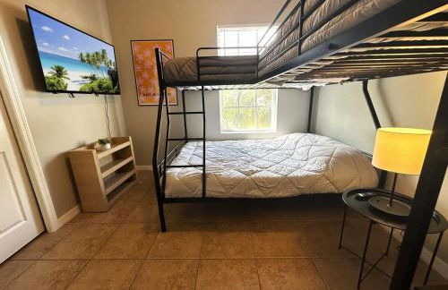 Very Near Disney 3 Bd Condo Walmart 1 min away townhouse - Foto 50