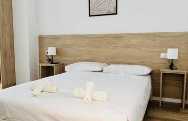 Moderno y práctico Estrena en Algeciras - Foto 1