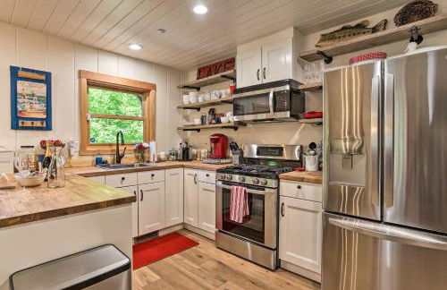 Steps to Lake Cabin with Deck in Lake Arrowhead - Photo 11