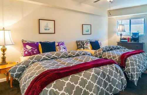 A LIVING CANVAS Amazing Lake View Custom Home - Foto 20