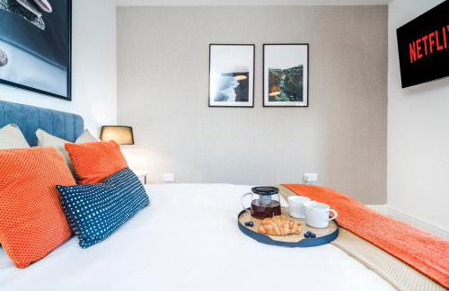 TheCountingSheep - Heathrow in 15 mins - Glass Balcony - Dedicated Workspace - Foto 34