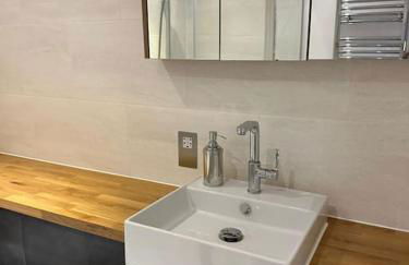 Luxury Modern Town House, Manchester City Centre, Free Secured Parking - Foto 28