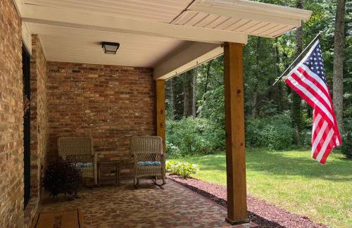 NC Mountain Fall Hiking Biking Waterfall Retreat Minutes to Brevard & Hendersonville - Foto 22