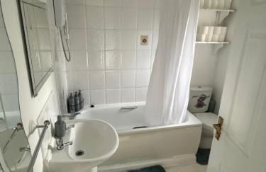 Beautiful Family-Friends 3 Bedroom Cosy Home Birmingham - Foto 16