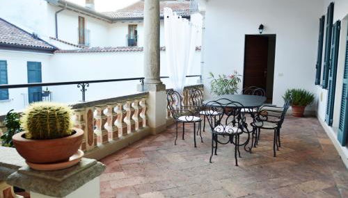 Villa Maghetti - modernized flat in historic palazzo in the center of Luino - Foto 2