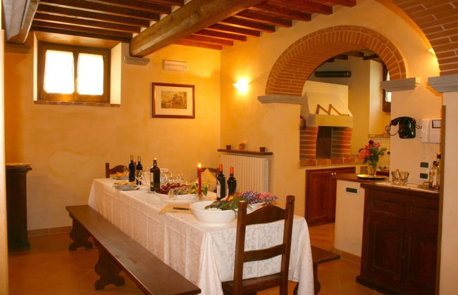 Private Villa with AC, private pool, WIFI, TV, terrace, pets allowed, parking, close to Arezzo - Foto 8