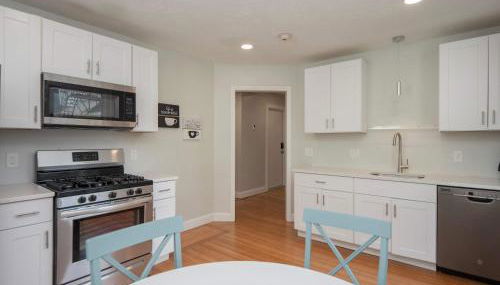 Jennifer's Cozy Apt Near Brown w In Unit Laundry - Foto 5