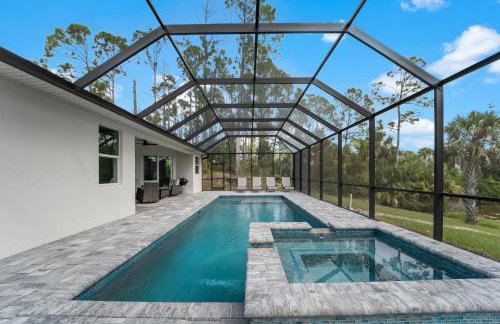 Modern Heated Pool Home Close To Downtown Shopping - Foto 23