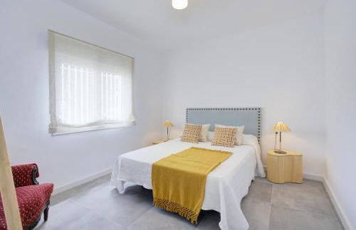 Comeback HOTEL CALIFORNIA - Foto 22