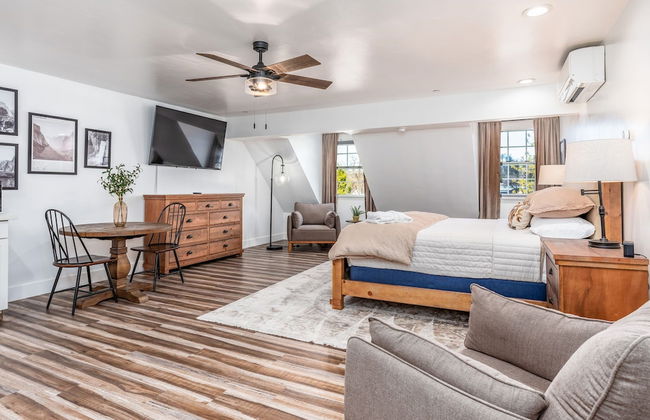 The Four Daughters - Foto 1