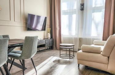 GELI Homes L1 - 2x Zimmer, 2x Kingsize Bett, 1 bis 4 Personen, Parkplatz, TV, Wifi, top Küche, Kaffee, Tee - Foto 5