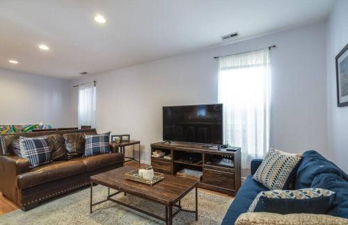 ENTIRE BUILDING-Walk to Lincoln Park or The Beach - Foto 20