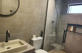 Casa de campo de alto padrão à beira da represa - Foto 41