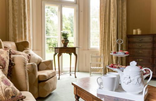 Northolme Hall - Photo 9