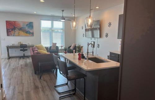 Gated 2BR in Greenville wVibes - Foto 9