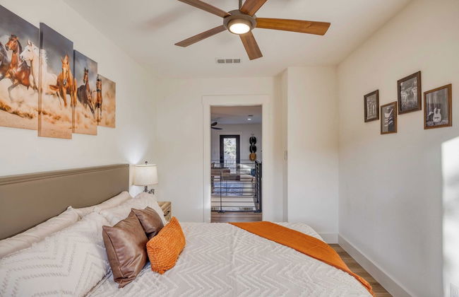 Pool, Hot Tub, Game Room, Fire Pit Luxe & Private 4bdr Maverick by Avantstay - Foto 29