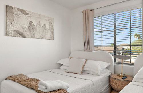 Serenity Splash Upscale Stay Pool Game Lounge - Foto 40