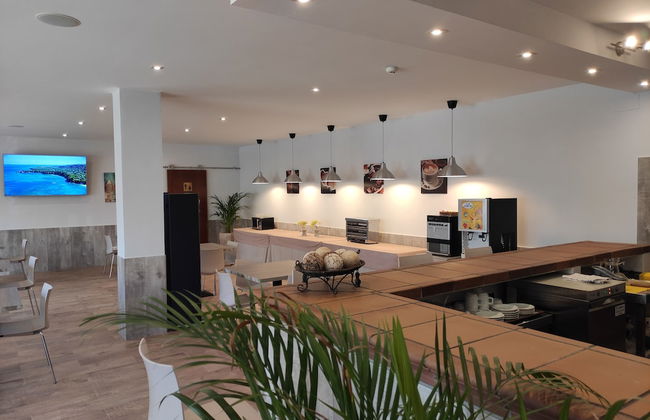 Apartamentos Puerta del Sur - Photo 26