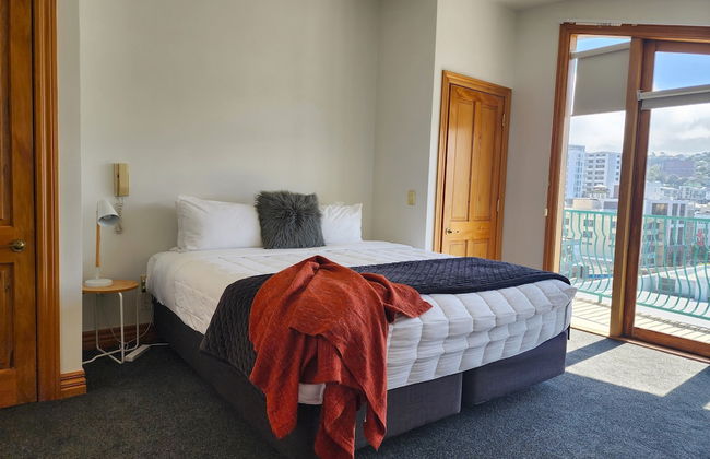 U Suites on Courtenay - Photo 20