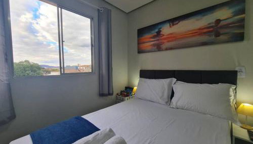 Kitnet304 centro,c linda vista janela, tv smart - Foto 1