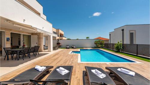 Luxurious Home In Novalja - Foto 2