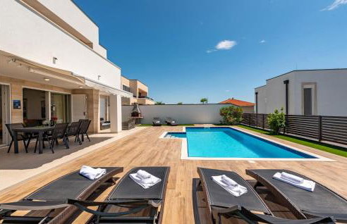 Luxurious Home In Novalja - Foto 2