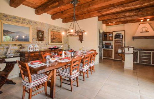 4 Bedroom Beautiful Home In Fivizzano - Foto 18