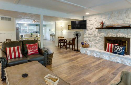 Dock and Screened Porch Lake of the Ozarks Getaway! - Foto 8