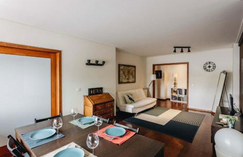 Douro Riverfront 2BR with Private Terrace & Garage - Foto 7