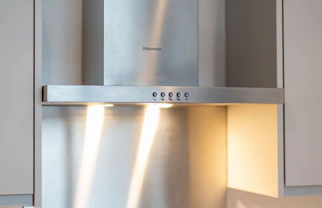 Bissets Bond - Converted Warehouse - Photo 9