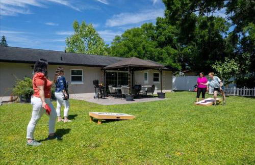 New Design-Movie Night Bar-Fire Pit-Hammocks-Games - Foto 31