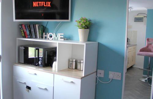 Thorpe Park Studio - Detached Stay & Free Gated Parking - Foto 22